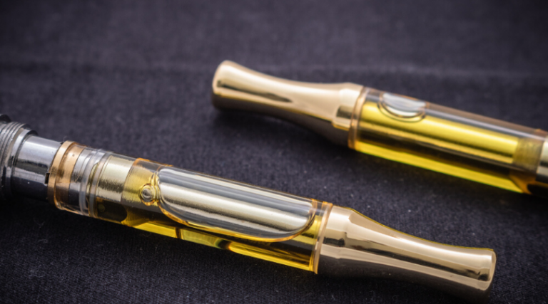 Exploring The Pros And Cons Of Cannabis Vape Cartridges - Togo Weed